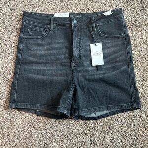 Judy Blue Women's Black Jean Shorts size XL